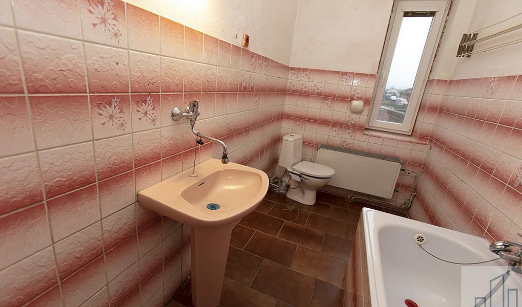 Prodej domu 250 m² s pozemkem 953 m², Lahošť – náhled fotky 21