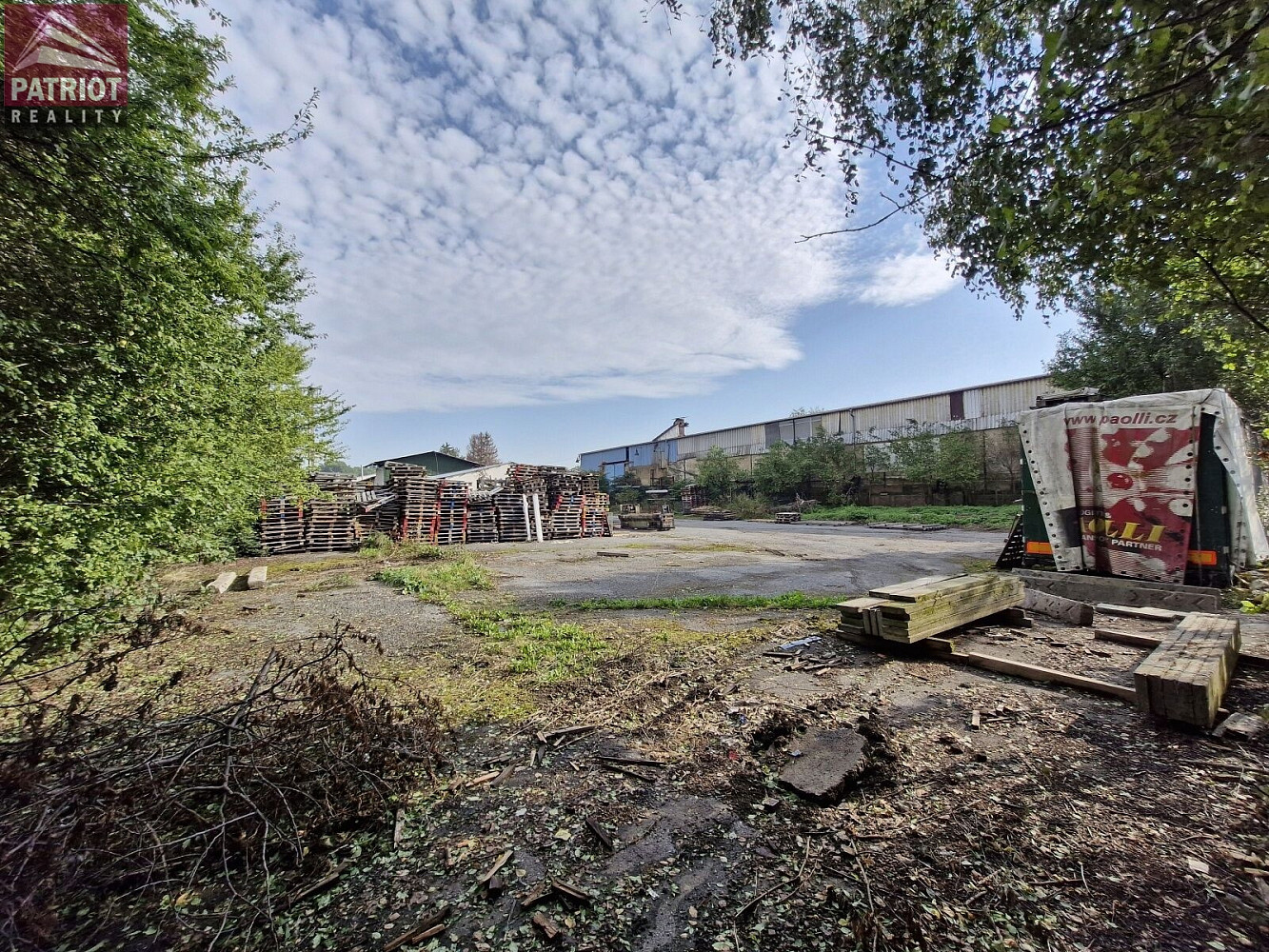 Pronájem komerčního pozemku 900 m² – fotografie 2