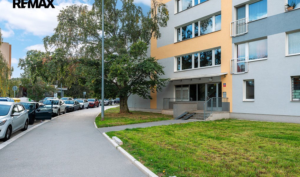Prodej bytu 3+1 74 m², Praha – náhled fotky 28