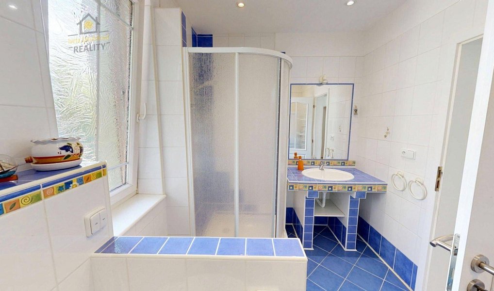 Prodej domu 220 m² s pozemkem 842 m², Bělá pod Bezdězem – náhled fotky 19