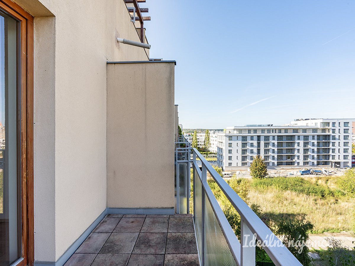 Pronájem bytu 2+kk 68 m² – fotografie 5