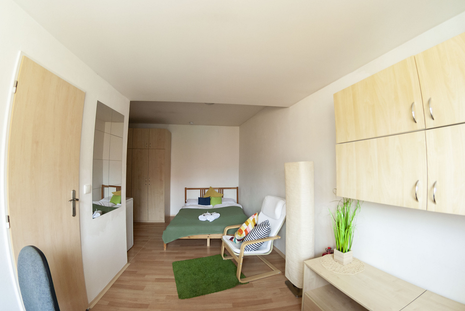 Pronájem bytu 1+kk 28 m² – fotografie 2