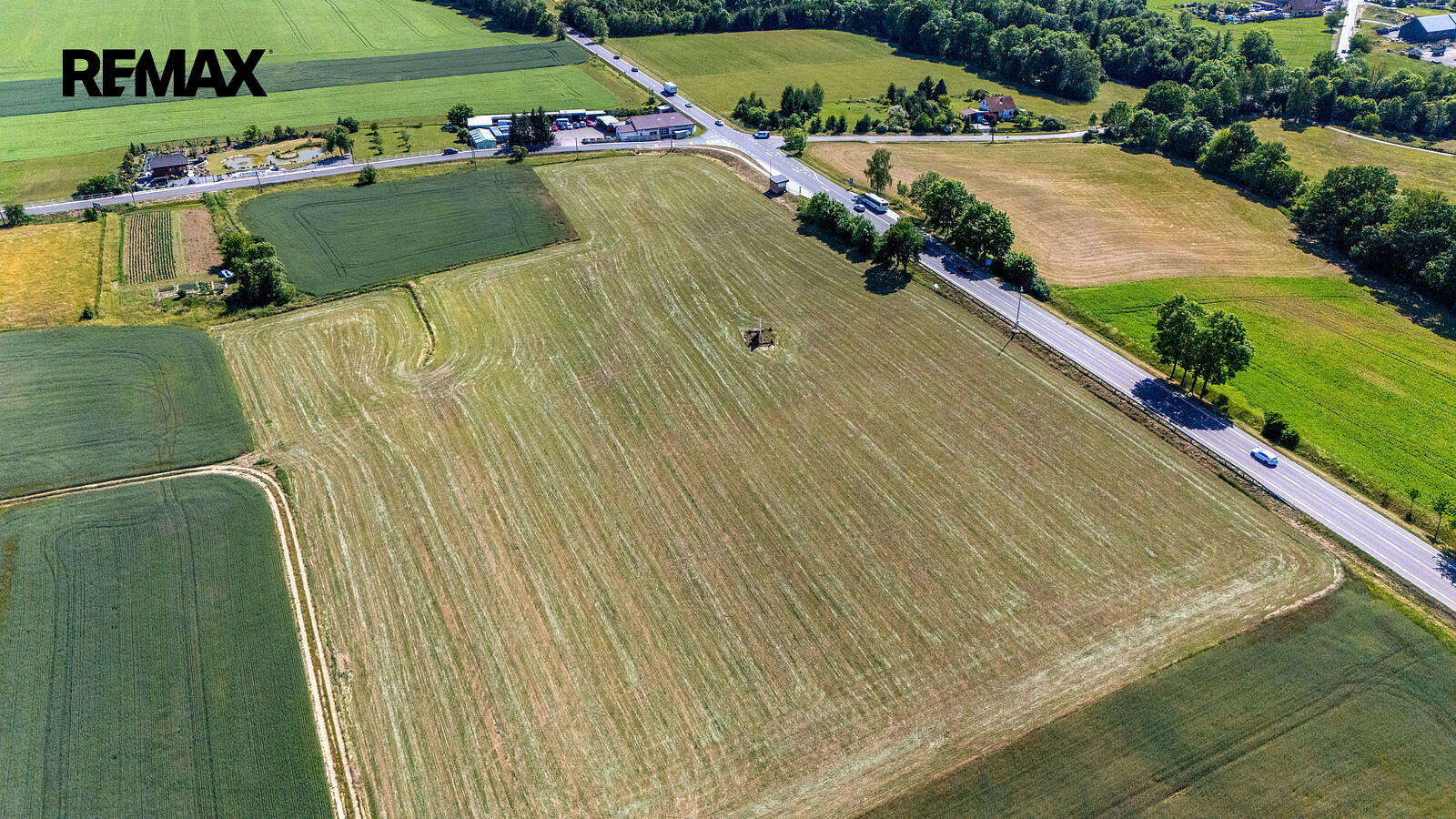 Prodej komerčního pozemku 12 804 m² – fotografie 2