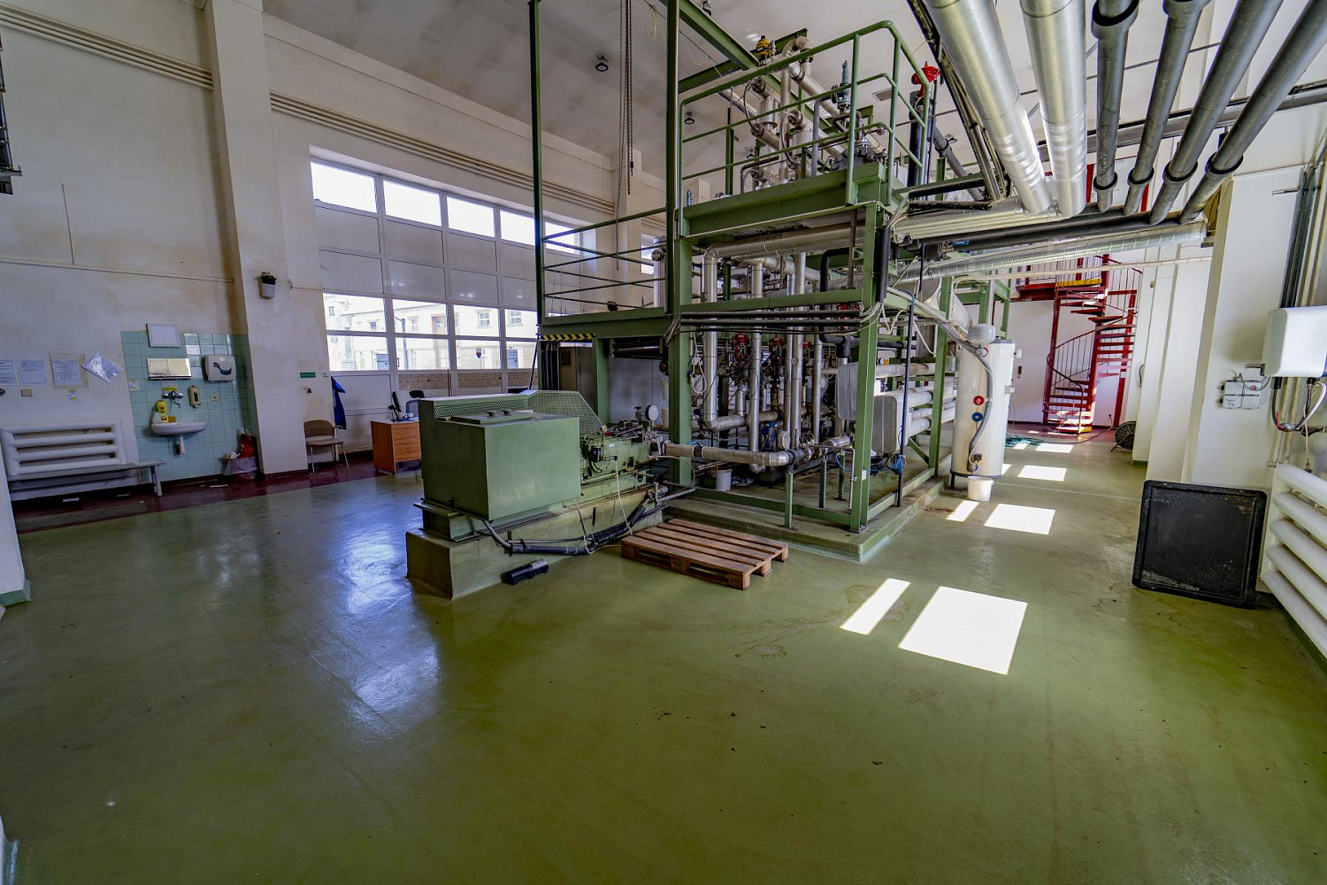 Prodej výrobních prostor 861 m² – fotografie 5