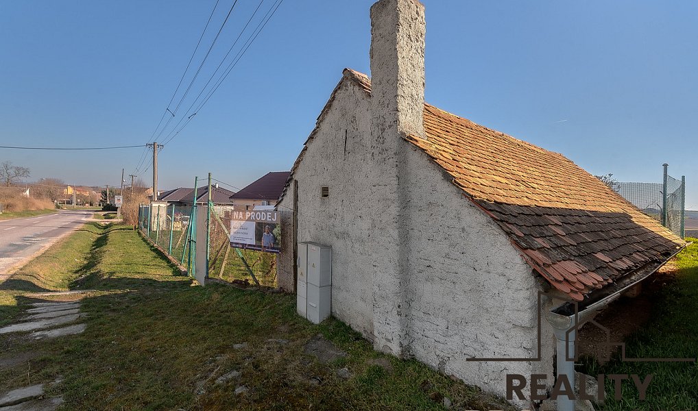 Prodej stavebního pozemku 450 m², Strachotice – náhled fotky 4