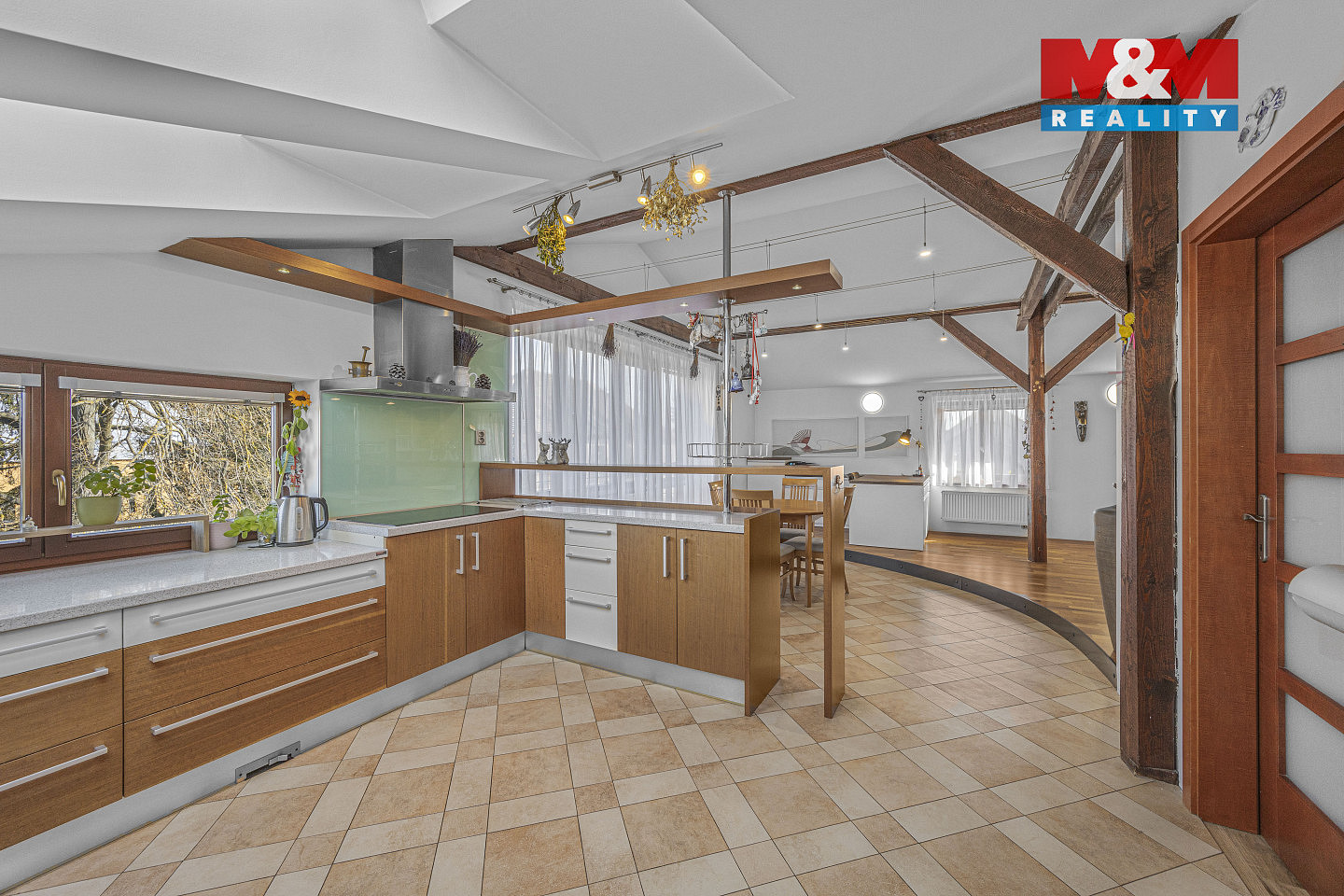 Prodej domu 374 m² s pozemkem 4 508 m² — photo 3