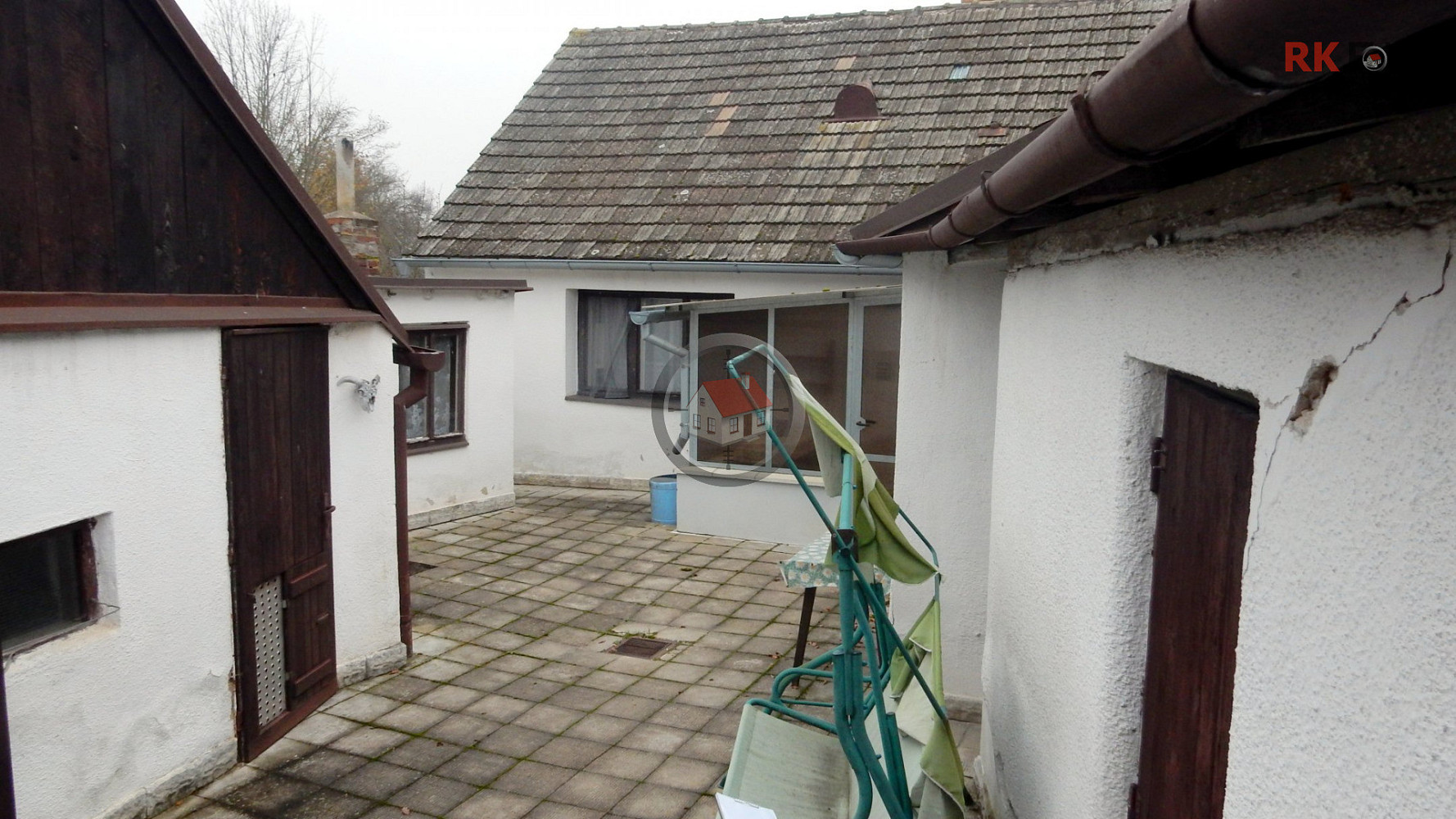 Prodej domu 100 m² s pozemkem 458 m² - Widok 2