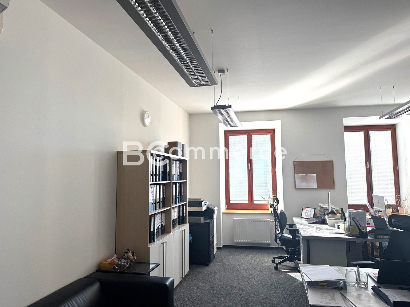 Pronájem kanceláře 103 m² — photo 2