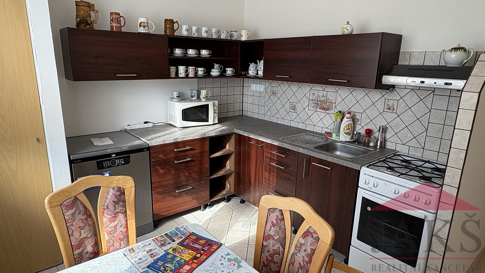 Prodej bytu 2+1 58 m² – fotografie 2