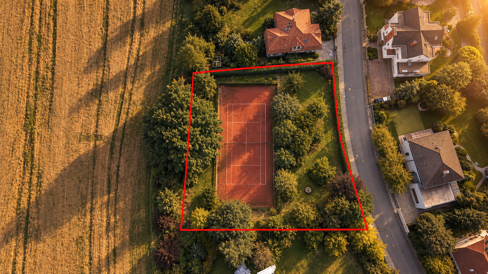 Prodej stavebního pozemku 2 001 m² – fotografie 2