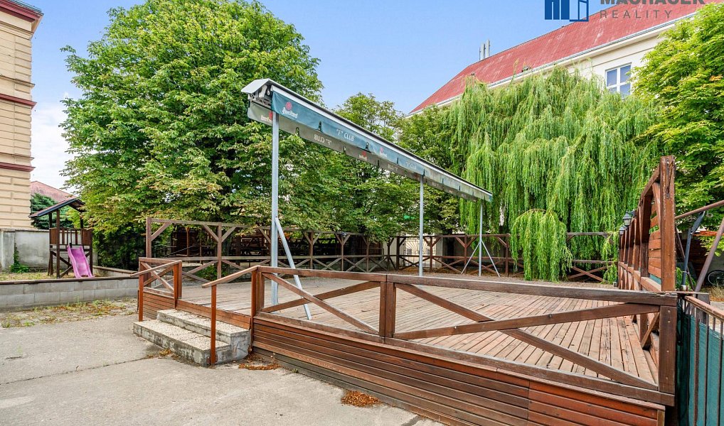 Prodej restaurace 669 m², Duchcov – náhled fotky 8