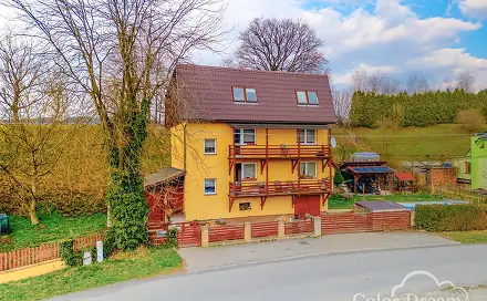 Prodej domu 251 m² s pozemkem 1 028 m², Zašová, okres Vsetín
