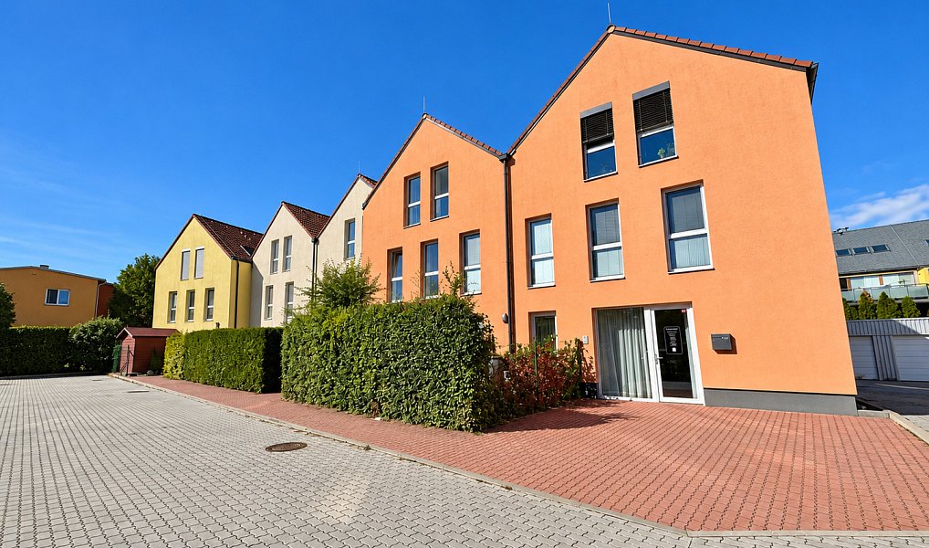 Pronájem bytu 3+kk 74 m², Praha – náhled fotky 16