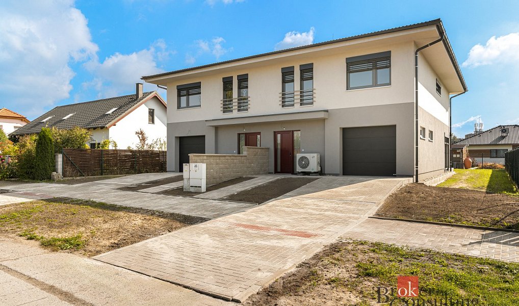 Prodej domu 160 m² s pozemkem 331 m², Milovice – náhled fotky 18