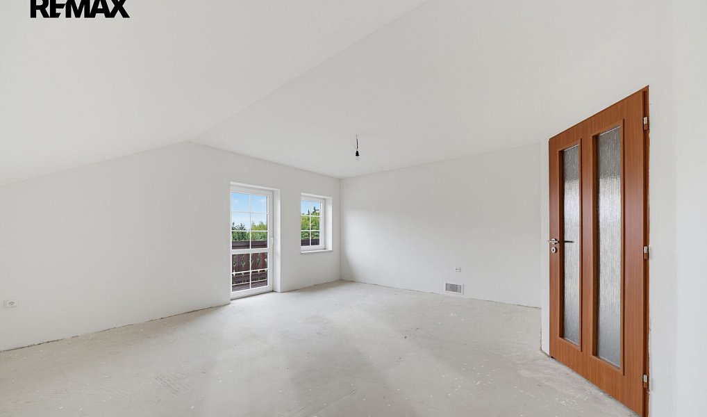 Prodej domu 257 m² s pozemkem 777 m², Sázava – náhled fotky 11