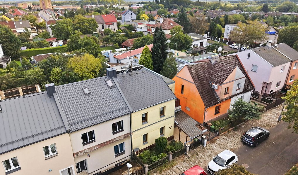 Prodej domu 100 m² s pozemkem 272 m², Chomutov – náhled fotky 32