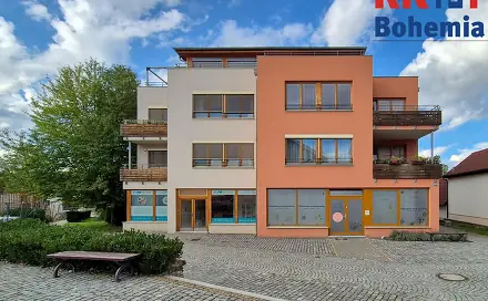 Prodej bytu 3+kk 85 m², 5. Května, Dolní Břežany, okres Praha-západ