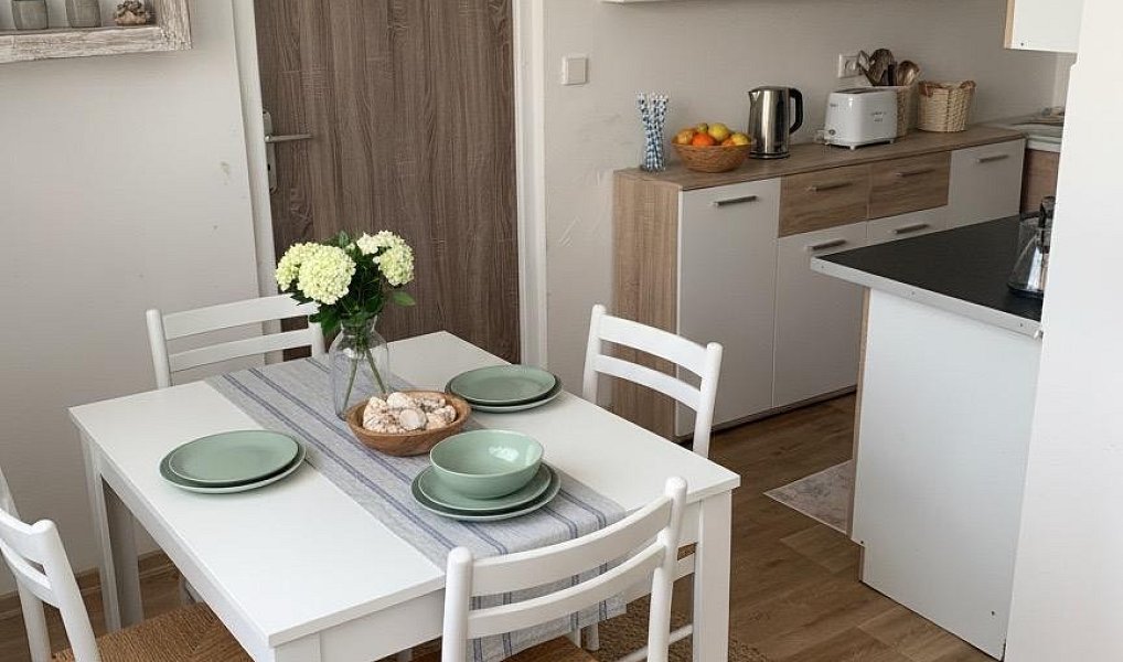 Prodej bytu 3+1 67 m², Chomutov – náhled fotky 3