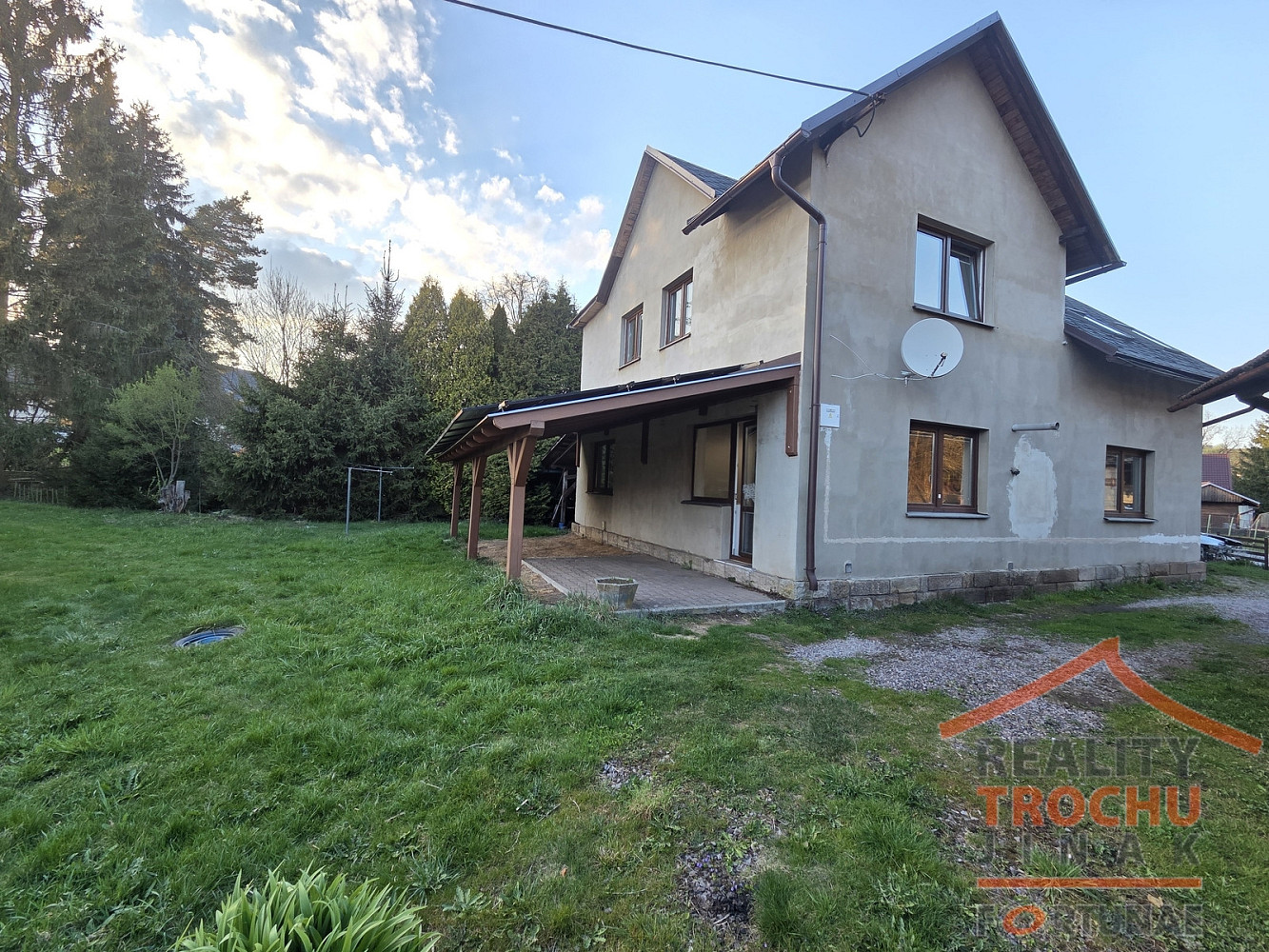 Prodej domu 230 m² s pozemkem 682 m²