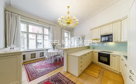 Pronájem bytu 4+kk 120 m², Truhlářská, Praha 1 - Nové Město
