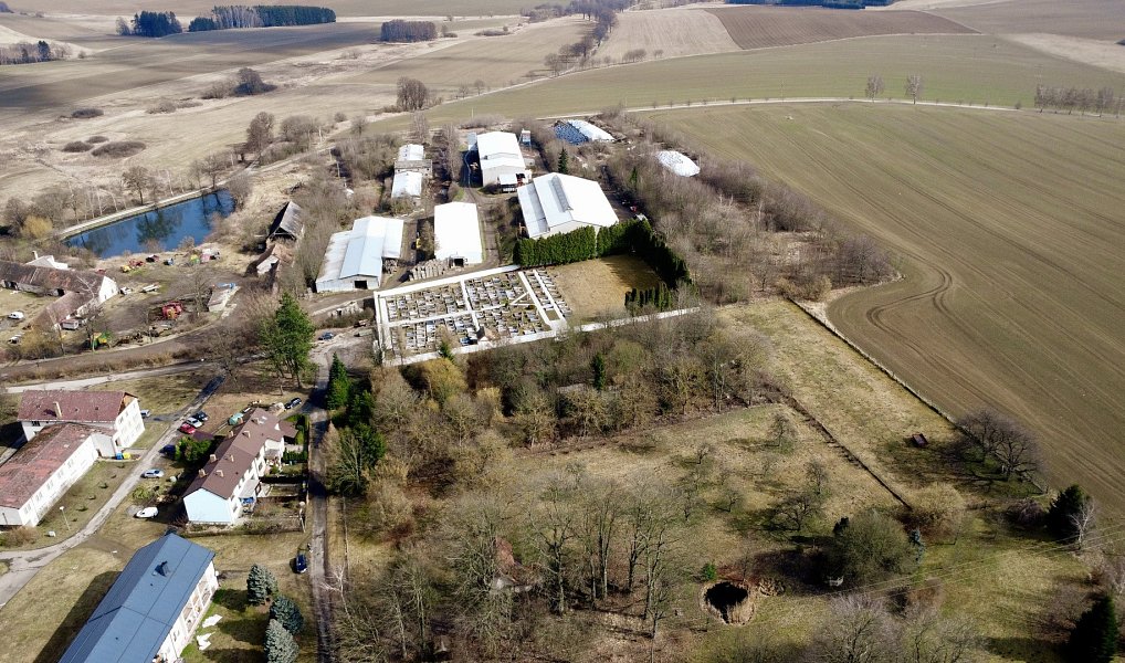 Prodej stavebního pozemku 1 321 m², Smilovy Hory – náhled fotky 5