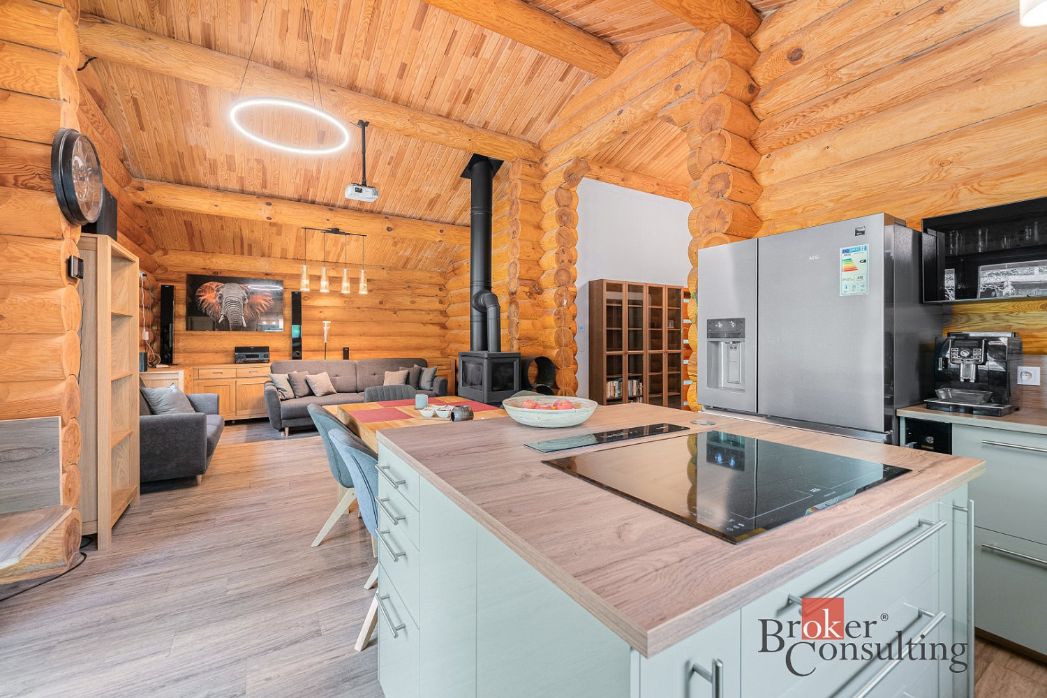 Prodej domu 154 m² s pozemkem 1 388 m² – fotografie 2