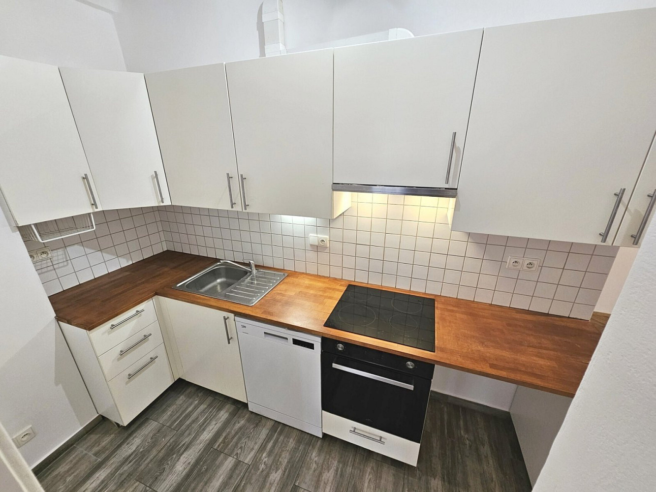 Pronájem bytu 2+1 60 m² – fotografie 2