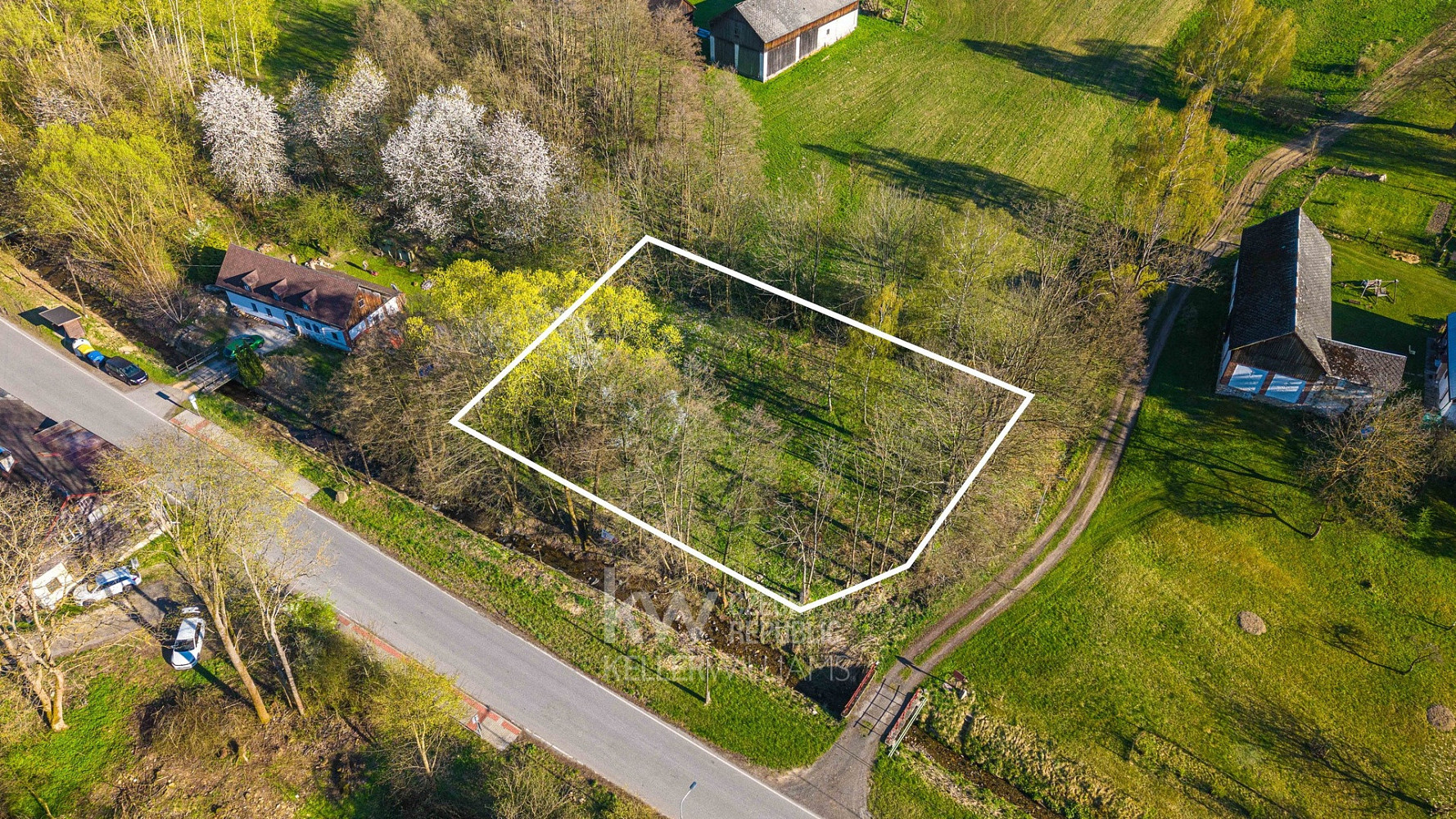 Prodej stavebního pozemku 1 005 m²