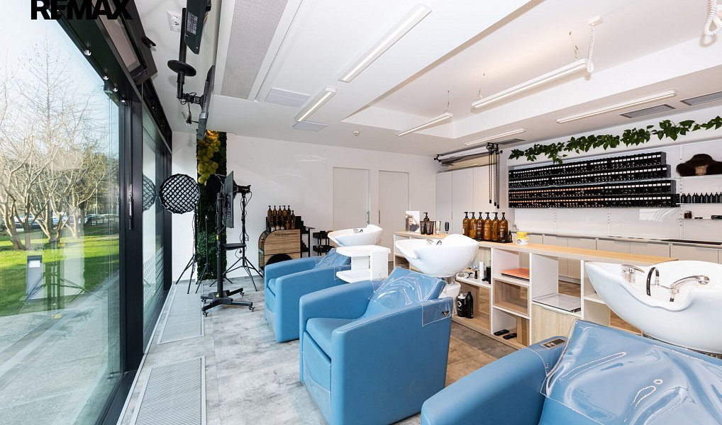 Pronájem obchodních prostor 177 m², Praha – náhled fotky 14