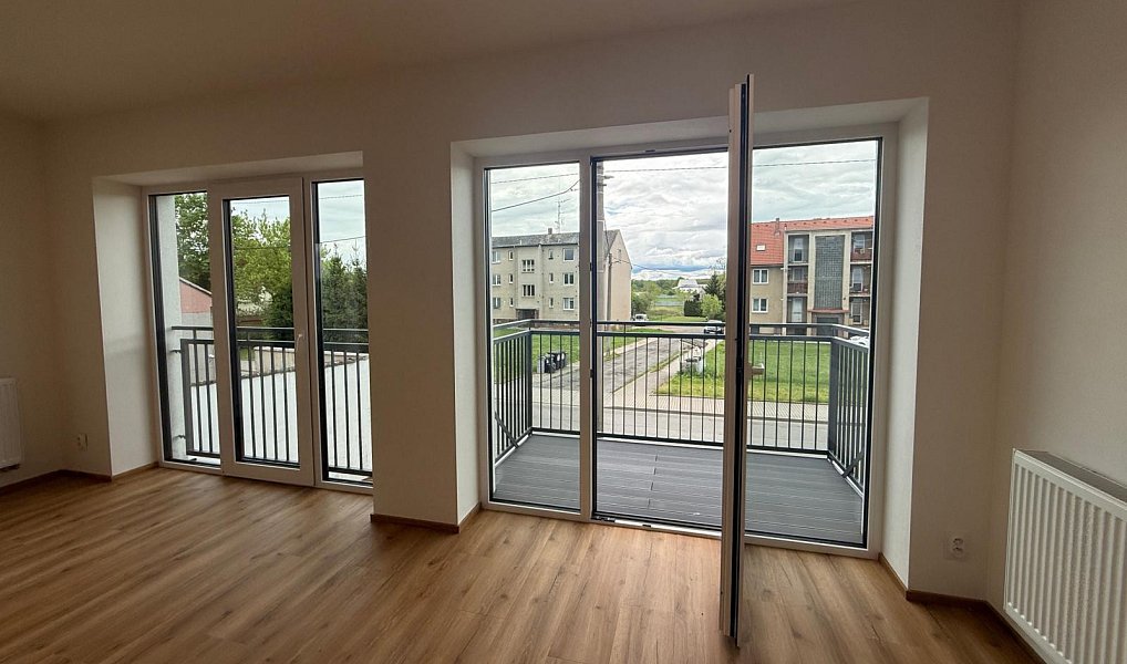 Pronájem bytu 2+kk 74 m², Úherce – náhled fotky 5