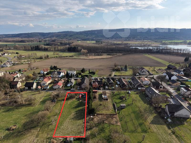 Prodej stavebního pozemku 1 653 m² – fotografie 3