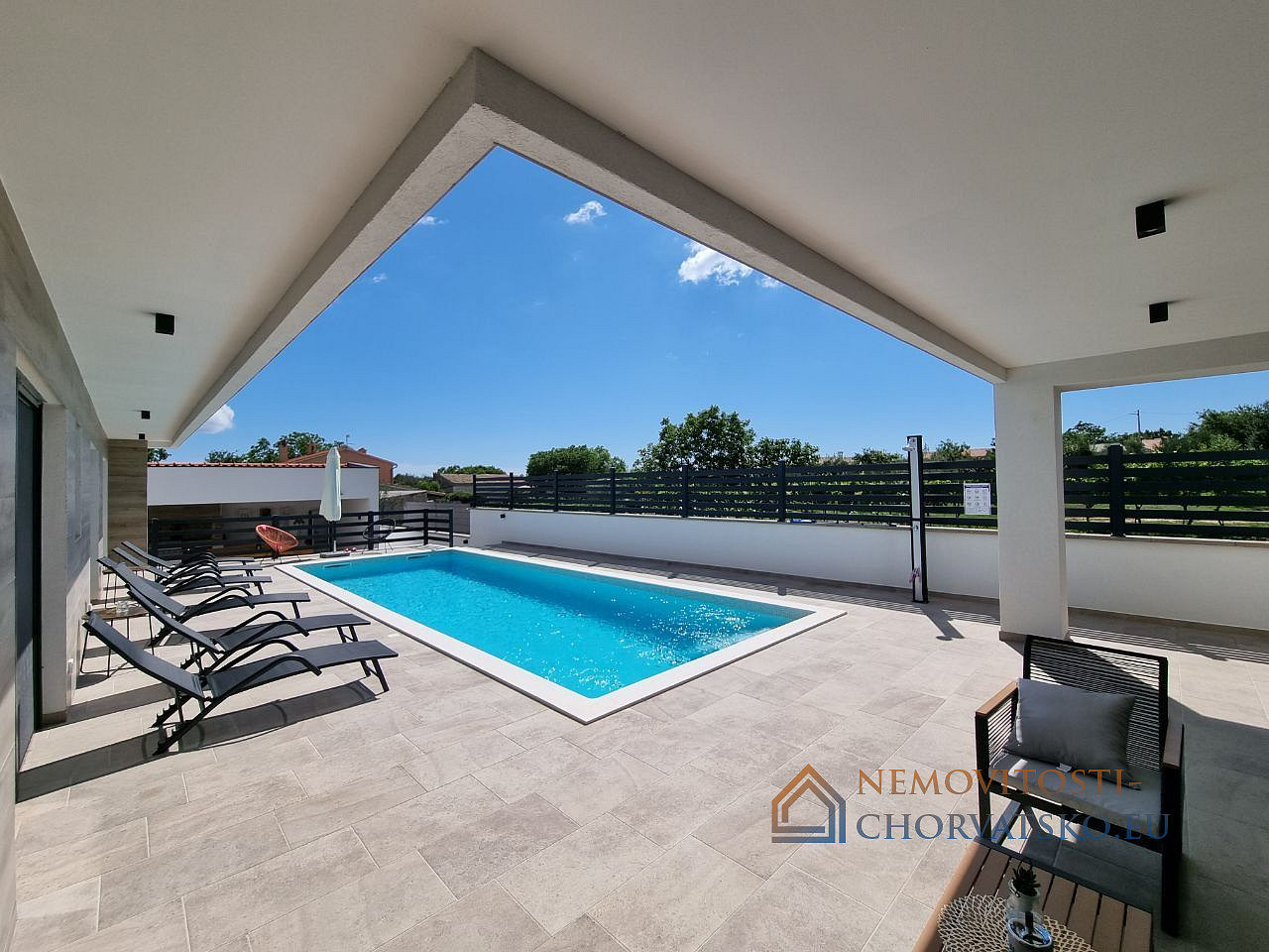 Prodej domu 220 m² s pozemkem 895 m² - Więcej