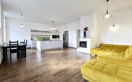 Prodej bytu 2+kk 49 m², Geologa Pošepného, Jilemnice, okres Semily