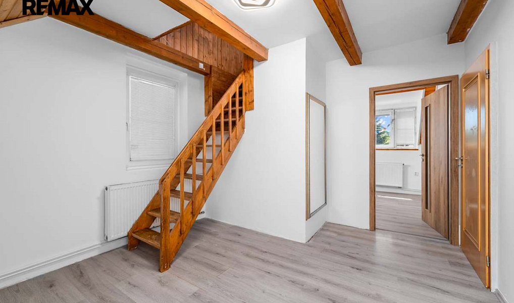 Prodej domu 280 m² s pozemkem 126 m², Nový Knín – náhled fotky 18