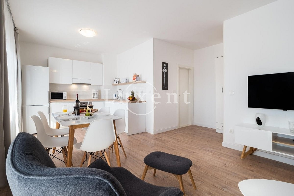 Prodej bytu 2+kk 63 m² - Widok 2