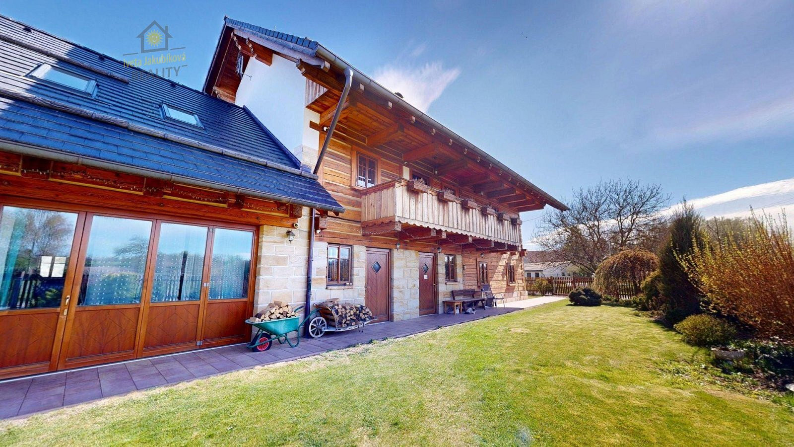 Prodej domu 638 m² s pozemkem 1 266 m² – fotografie 2