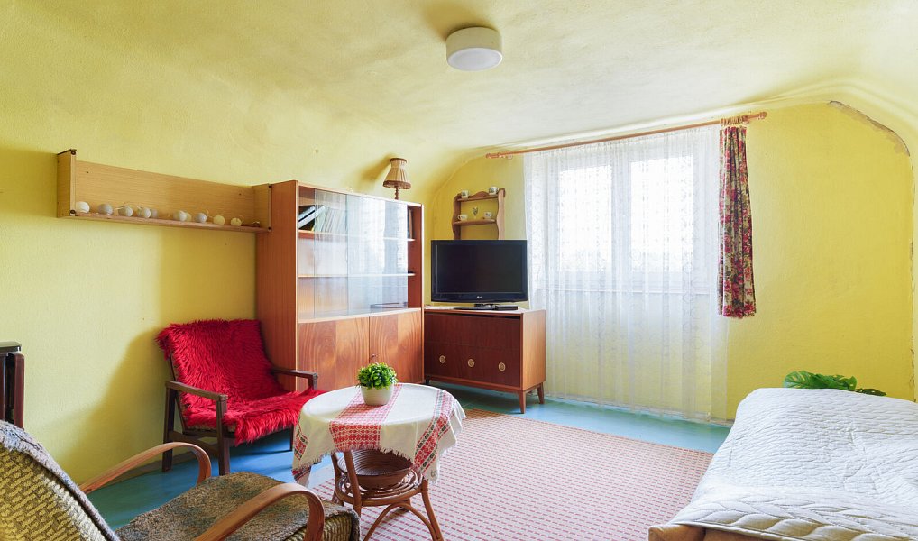 Prodej domu 77 m² s pozemkem 1 057 m², Zeleneč – náhled fotky 16