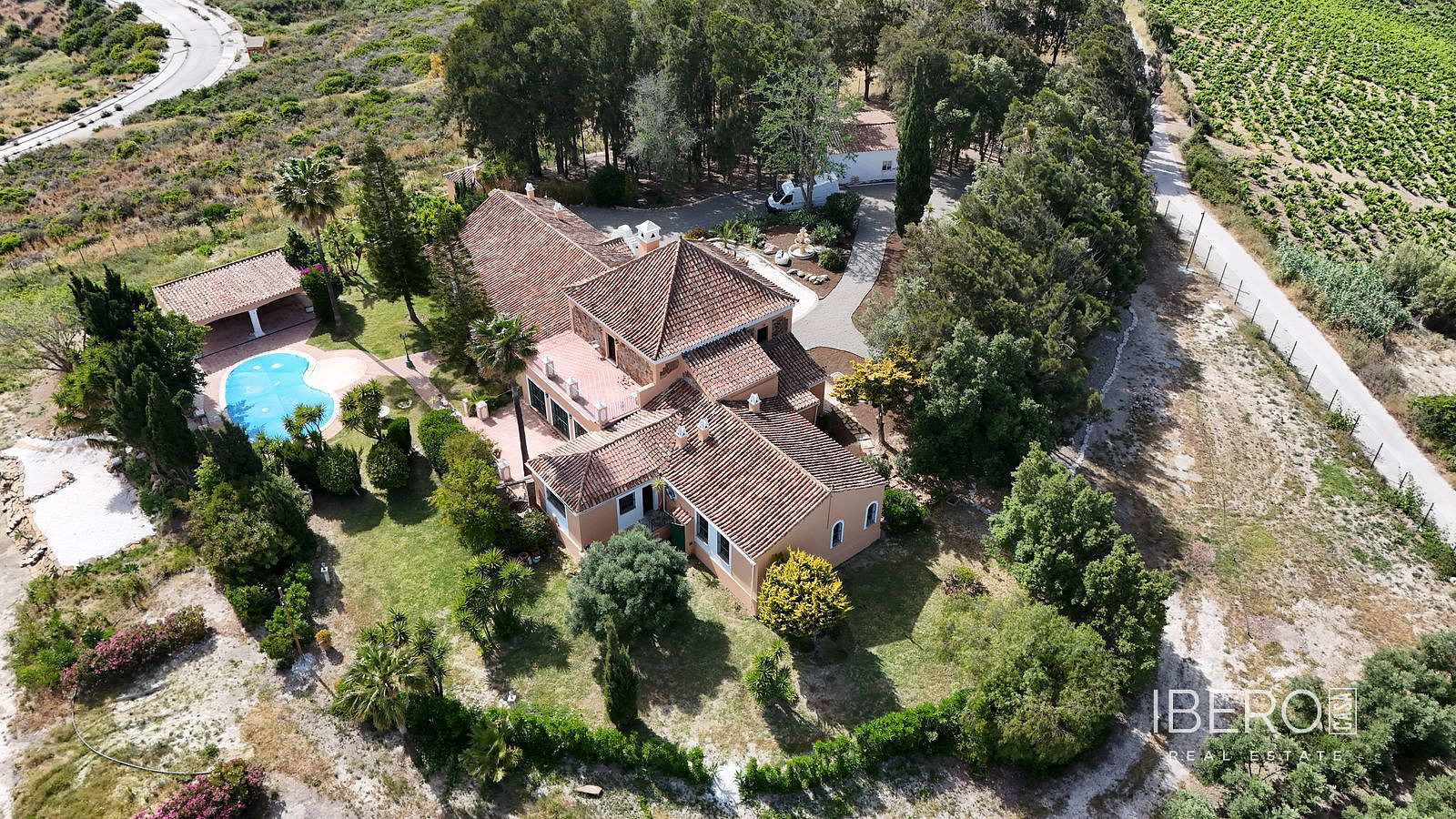 Prodej domu 772 m² s pozemkem 8 808 m² - Vista 4