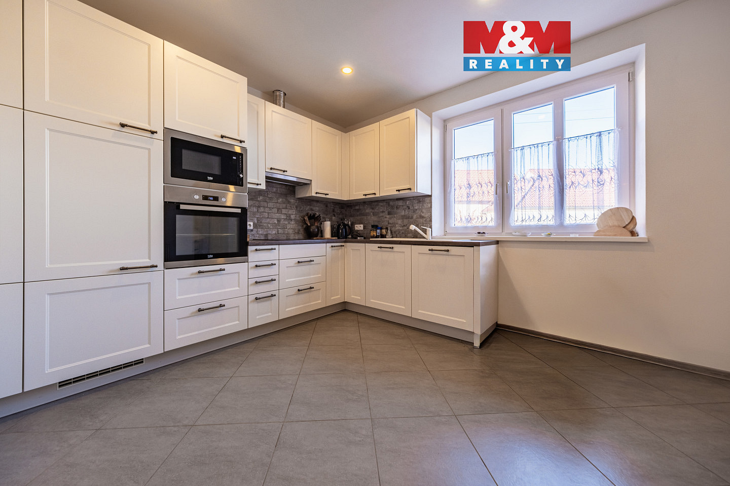 Prodej domu 225 m² s pozemkem 1 397 m² – fotografie 3