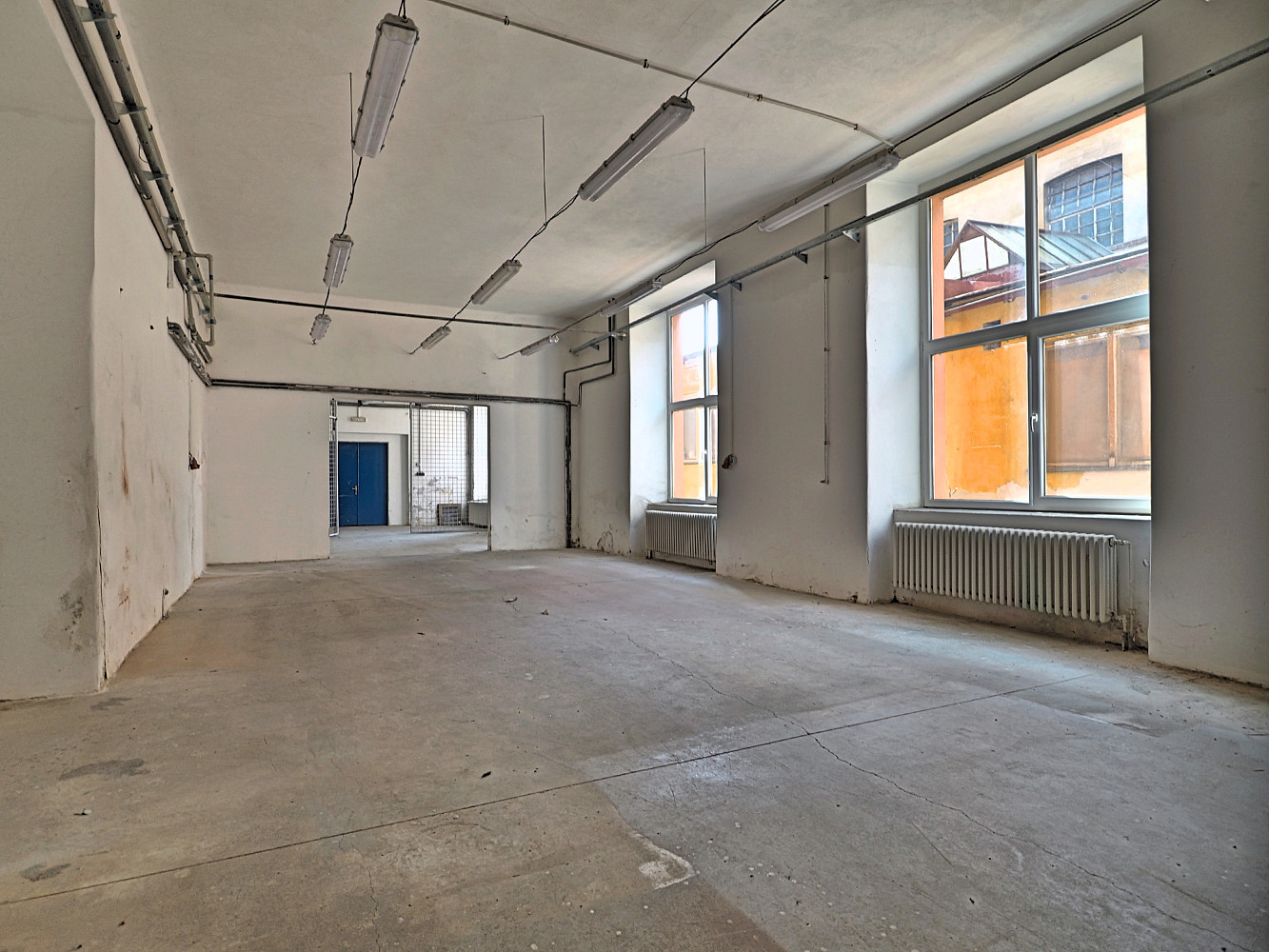 Pronájem obchodních prostor 250 m² – fotografie 5