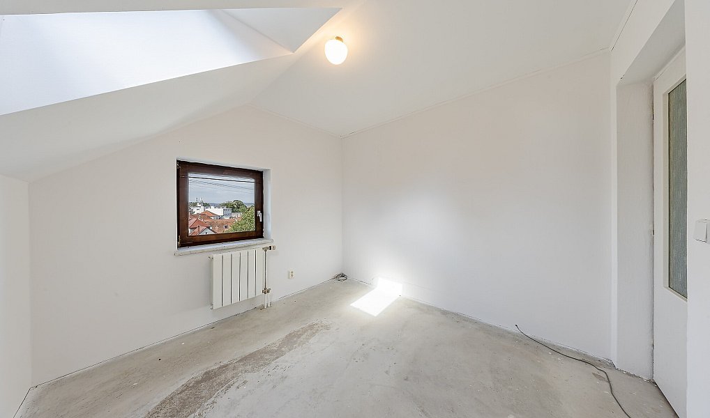 Prodej domu 184 m² s pozemkem 1 027 m², Uherské Hradiště – náhled fotky 32