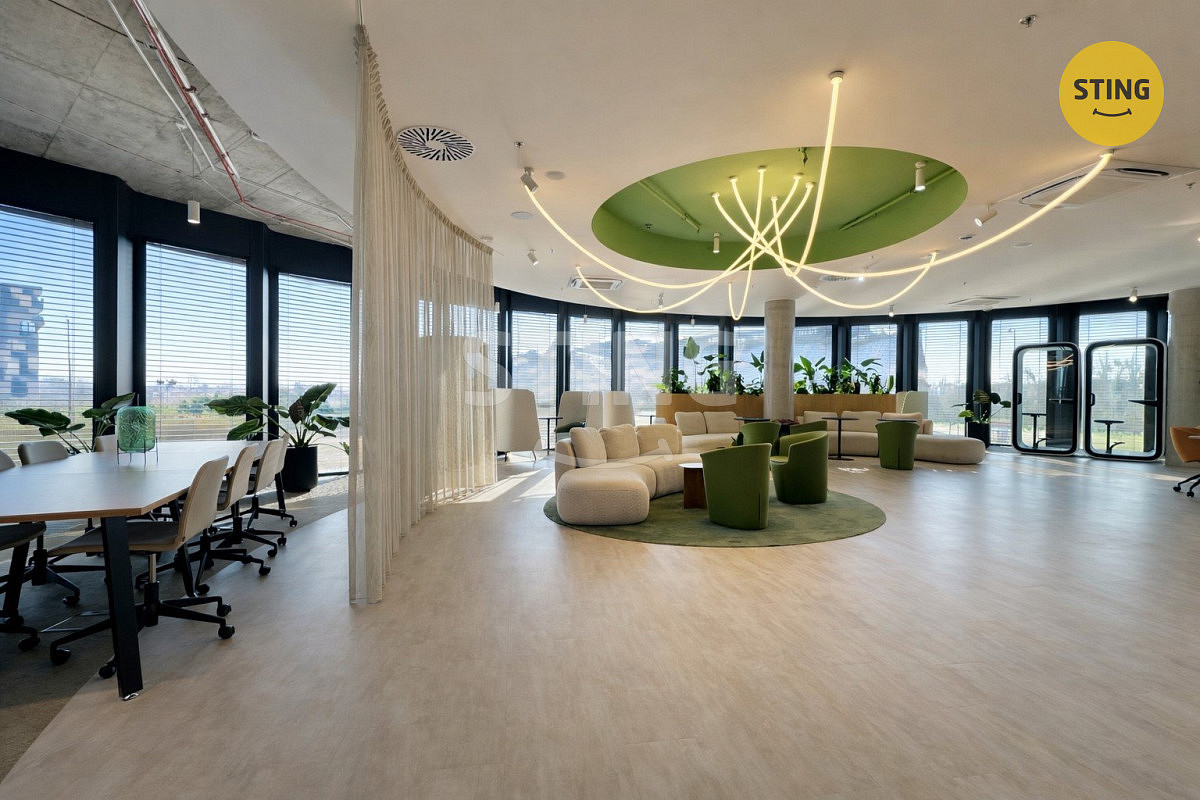 Pronájem kanceláře 4 400 m² – fotografie 4
