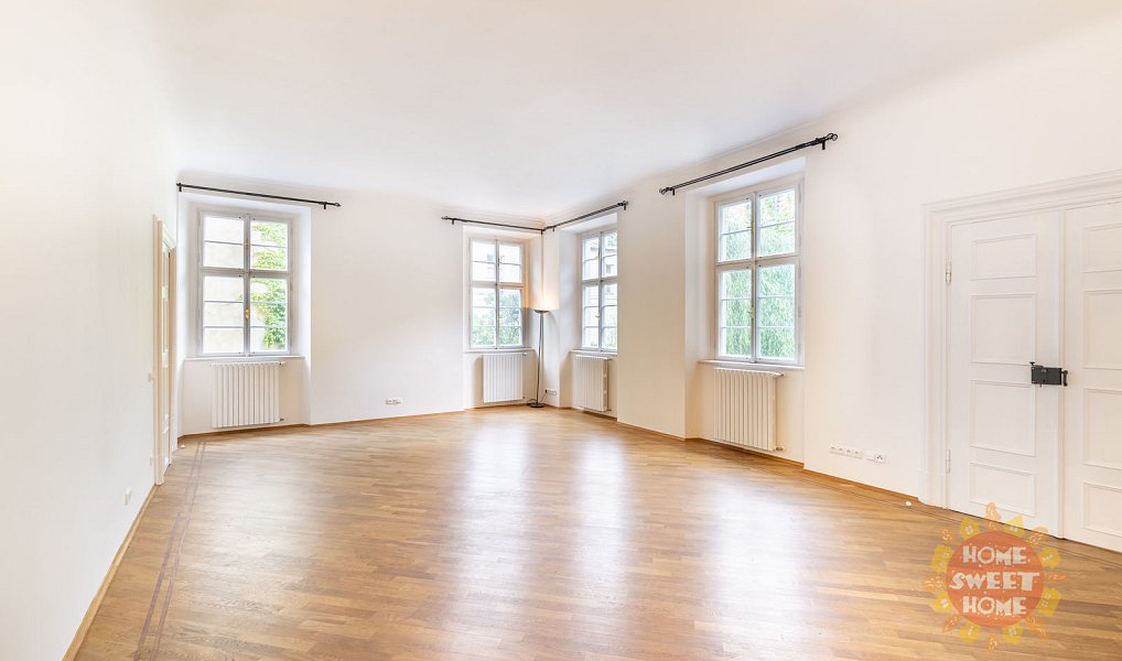 Pronájem bytu 4+1 187 m², Praha – fotka 1 z 26