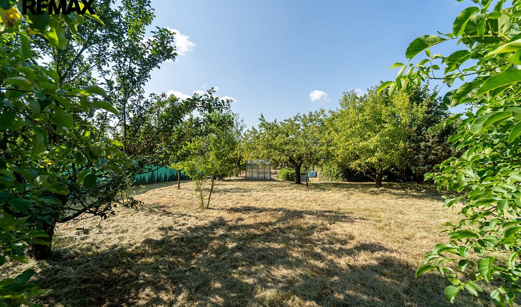 Prodej stavebního pozemku 1 422 m², Kostomlaty nad Labem – náhled fotky 4