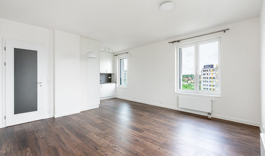 Pronájem bytu 2+kk 66 m², Praha – náhled fotky 2