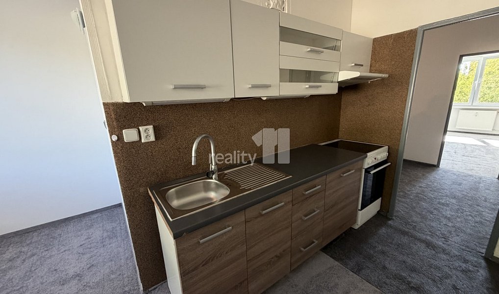 Prodej bytu 2+1 62 m², Nový Bor – fotka 1 z 14