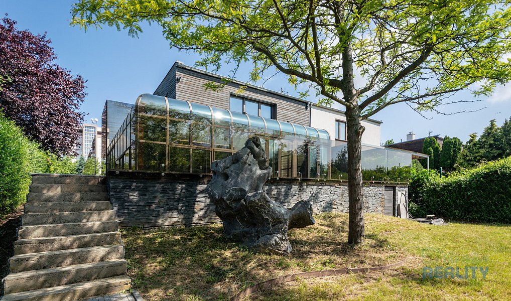 Prodej domu 241 m² s pozemkem 804 m², Praha – náhled fotky 10