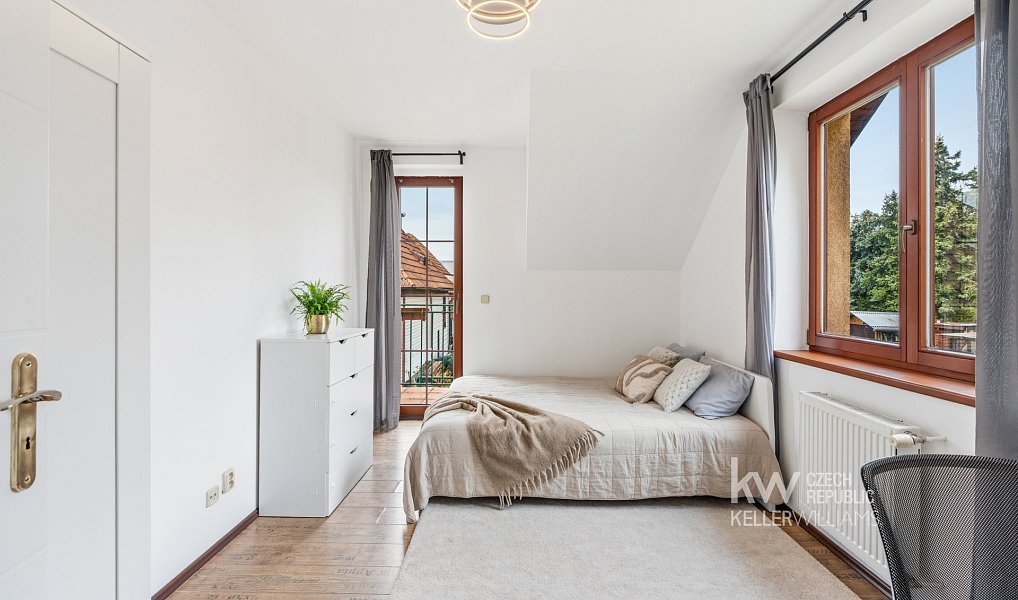 Prodej domu 121 m² s pozemkem 388 m², Hostivice – náhled fotky 16