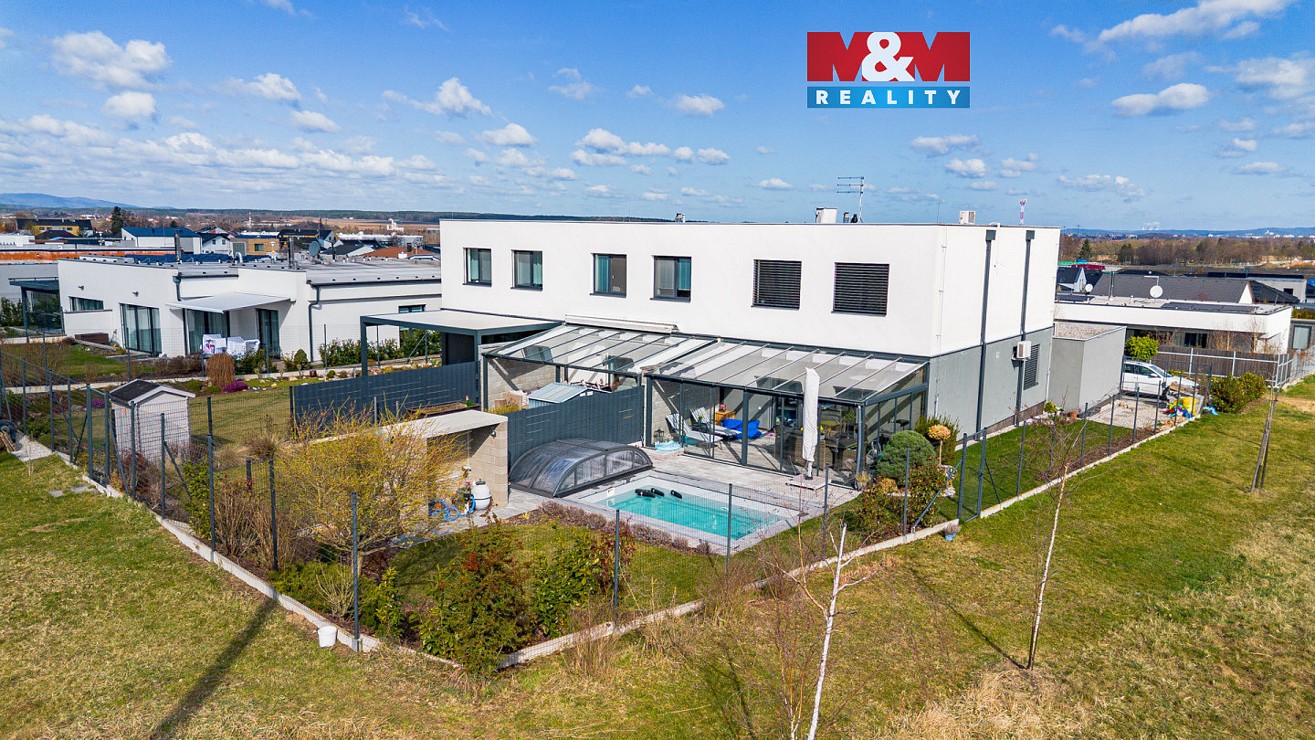 Prodej domu 145 m² s pozemkem 439 m² — photo 2