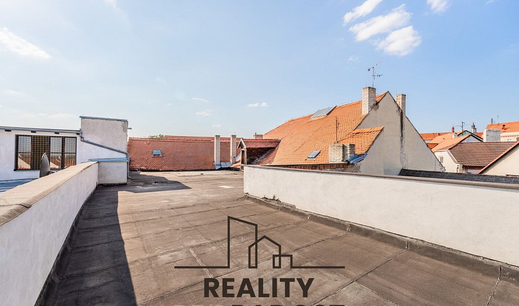Prodej ubytovacího objektu 1 200 m², Znojmo – náhled fotky 9